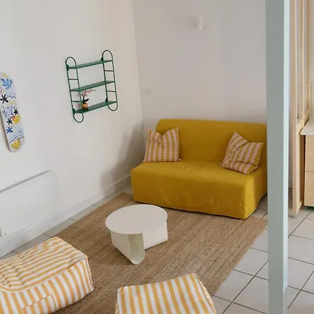 Semesterbostad Jolie Maison Au Coeur De - Proche Des Plages Sérignan